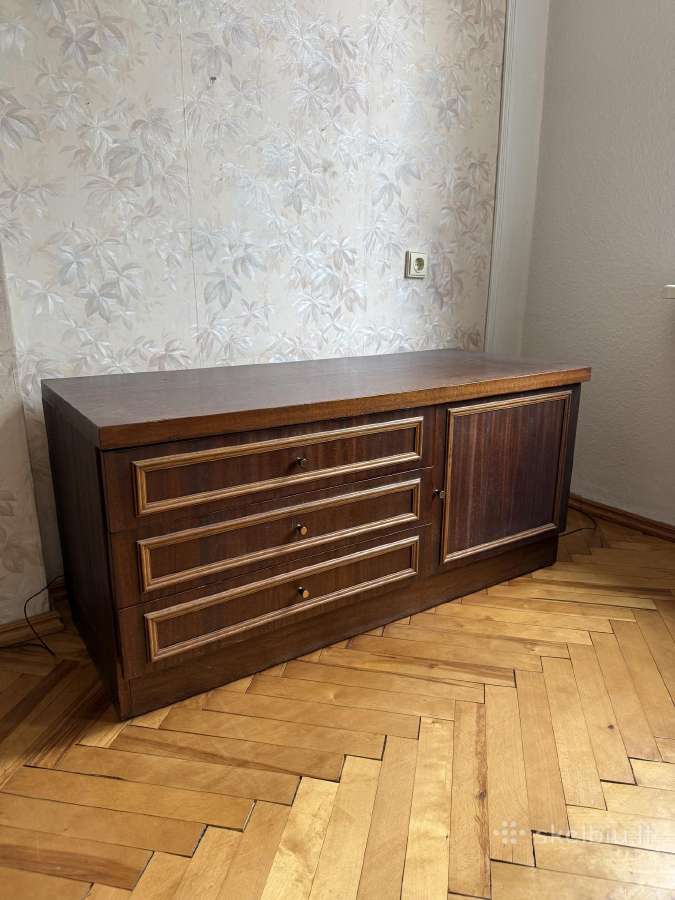 Komoda su stalčiais ir spintele - nuotraukos Nr. 2