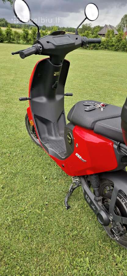 Super Soco,vmoto, e-max elektrinis motoroileris - nuotraukos Nr. 3