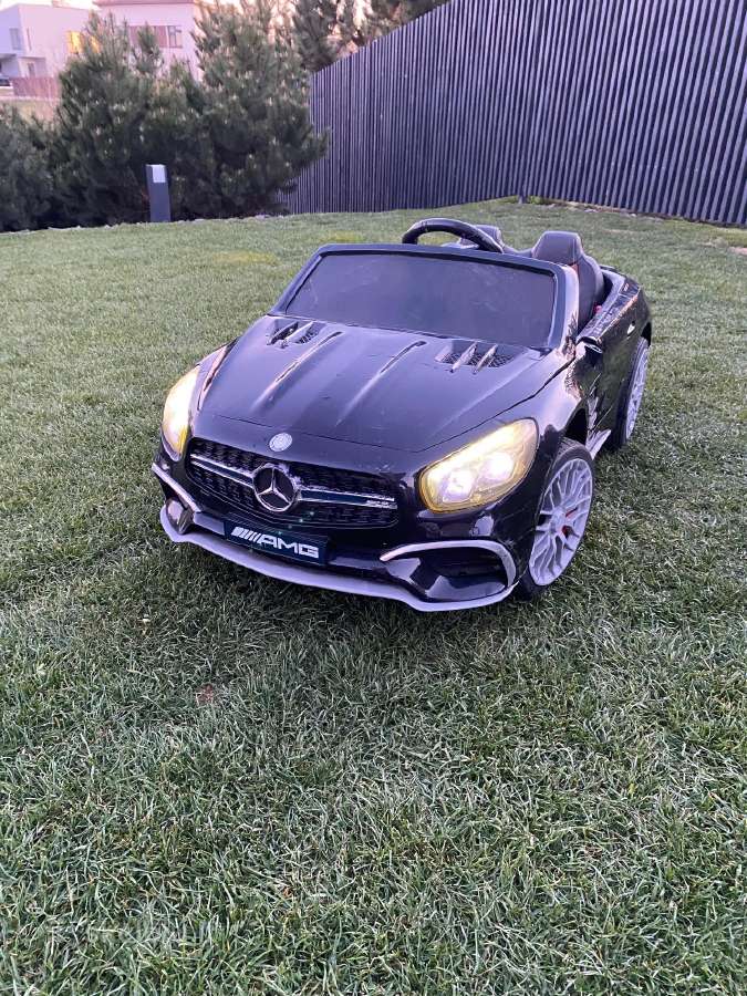 Elektromobilis vaikams Mercedes