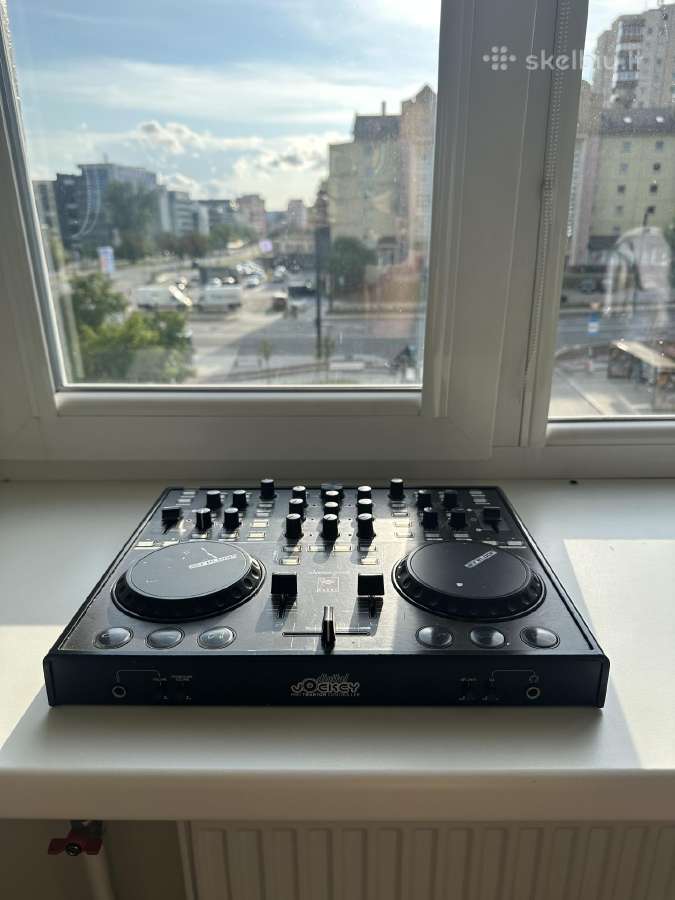 Reloop Digital Jockey Pro Traktor Controller
