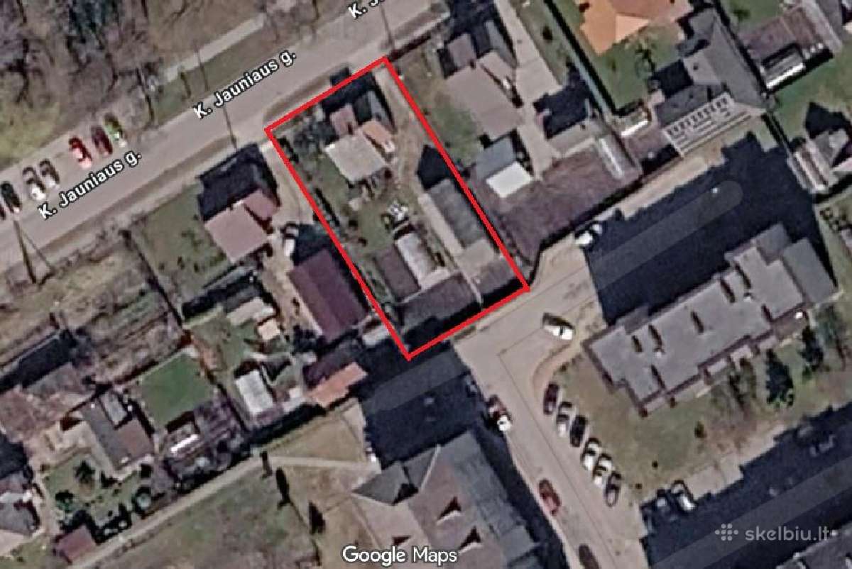 Sklypas su statiniais patogioje miesto lokacijoje