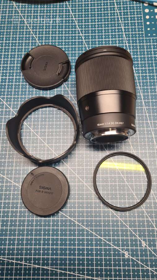 Sigma 16mm f/1.4 Sony E