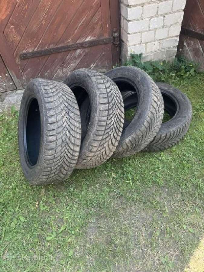 4vnt Semperit205/55/r16 M+s. 8mm.žvėrynas(Vilnius)