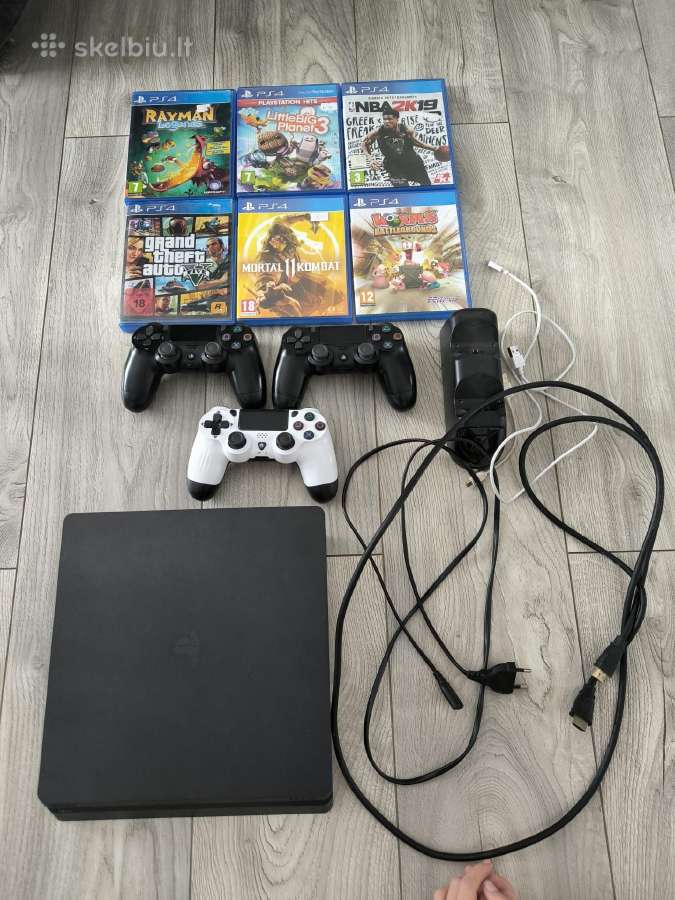 Ps4 slim 500gb , 6 zaidimai, 3pultai