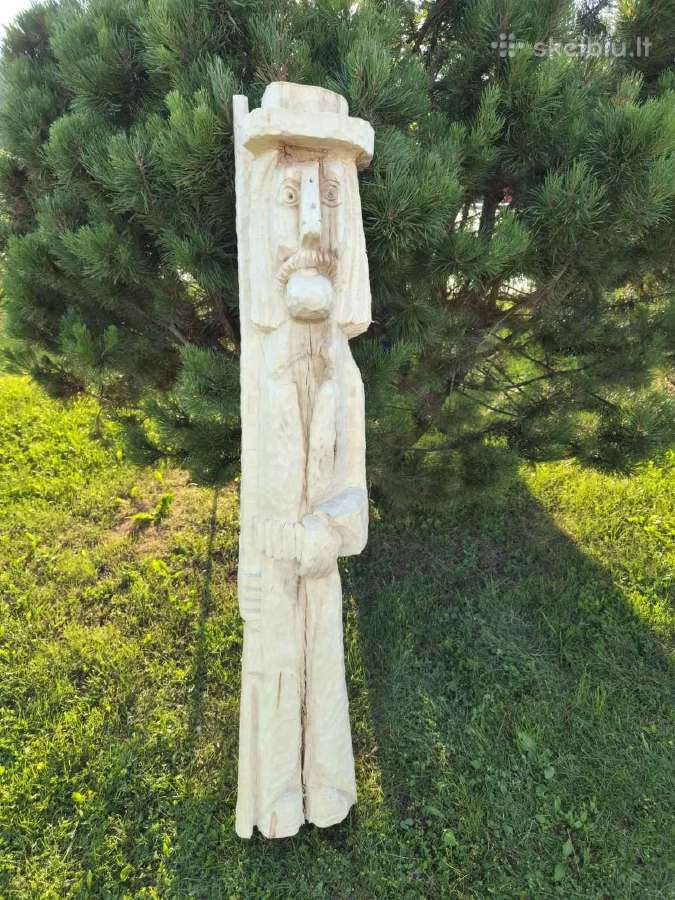 Medžio skulptūros