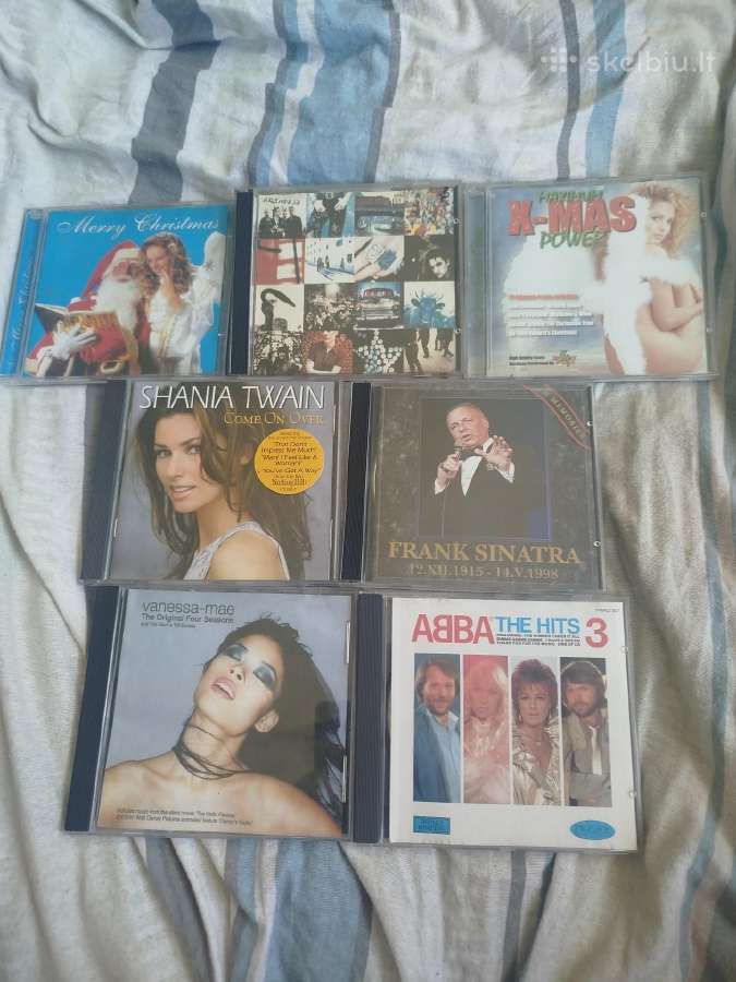 CD muzika daug