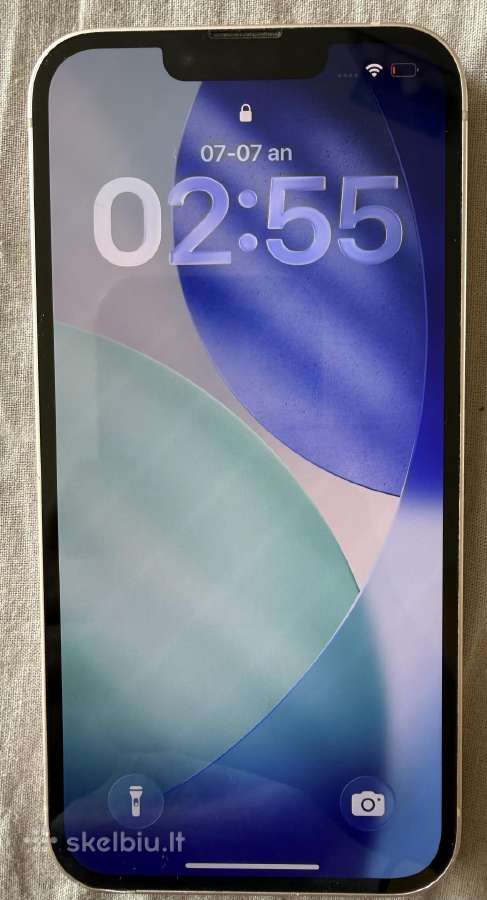 iPhone 13
