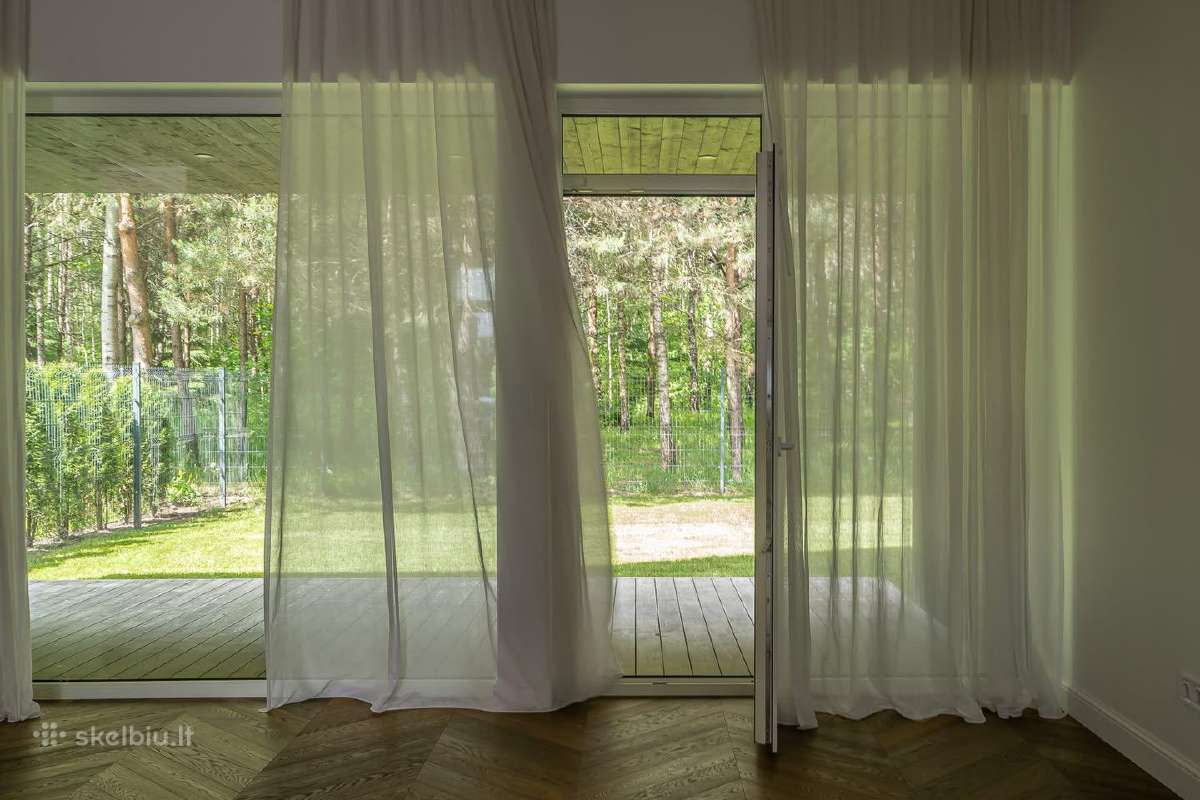 Kotedžas su vaizdu ir privačiu išėjimu į mišką - nuotraukos Nr. 3