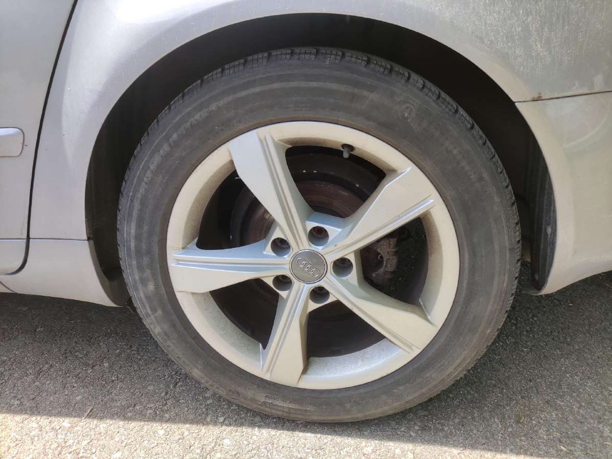 Parduodu tvarkinga Audi a4 b7 2006 2.0 benzinas - nuotraukos Nr. 6