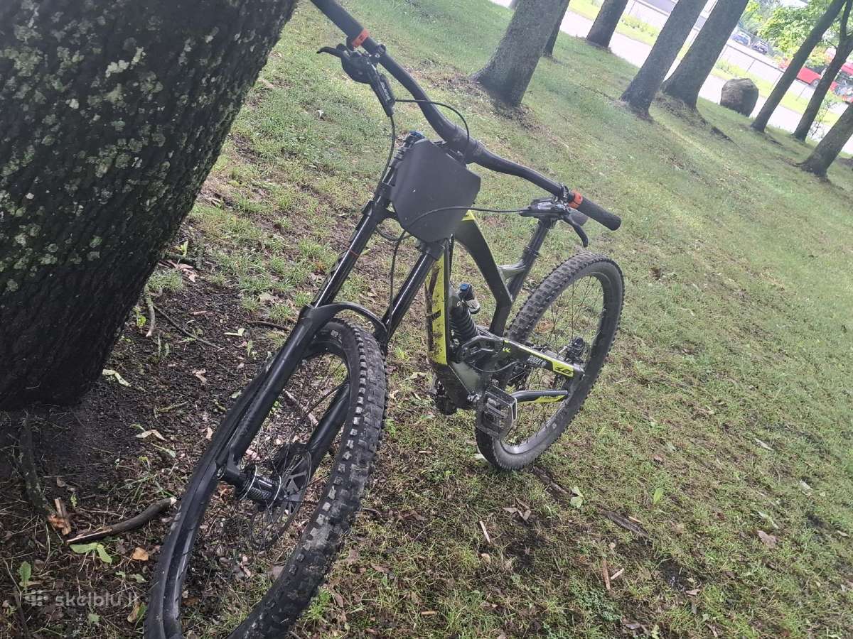 YT teus 2016 downhill