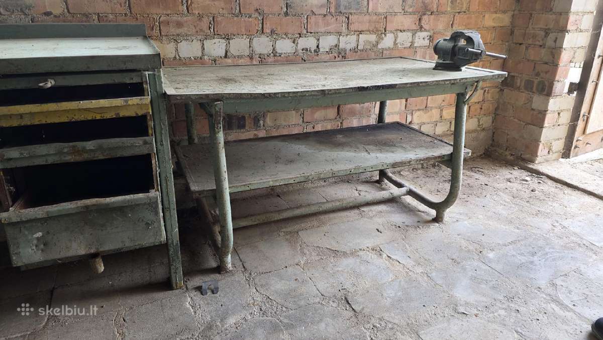 Metalinis tarybinis darbastalis ir spintele. - nuotraukos Nr. 2