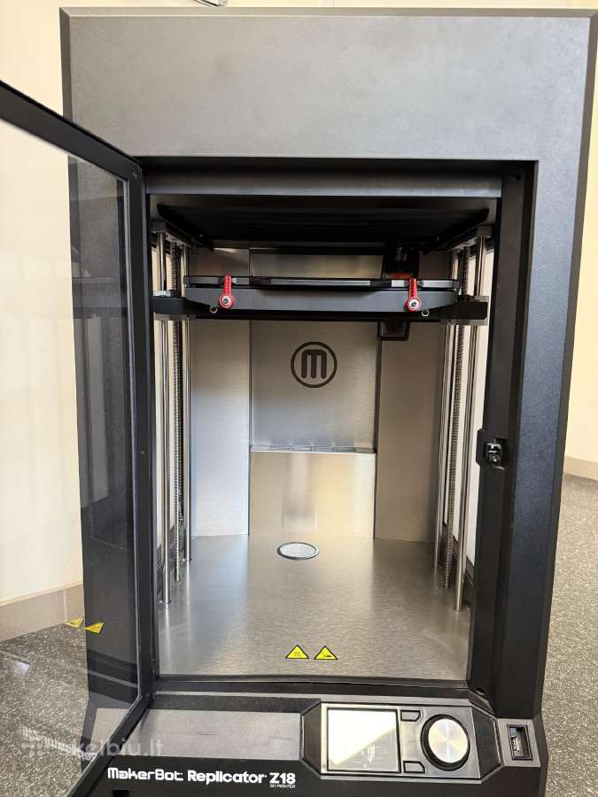 3D spausdintuvas Replicator Z18 - nuotraukos Nr. 2