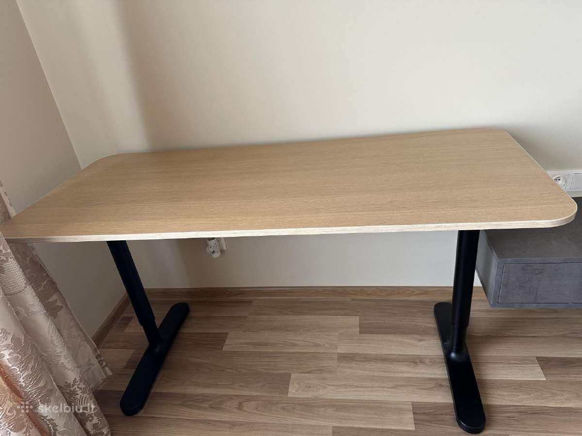 Rašomasis stalas Bekant
