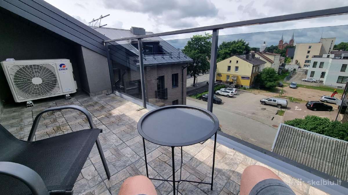 Parduodamas butas Plungės miesto centre