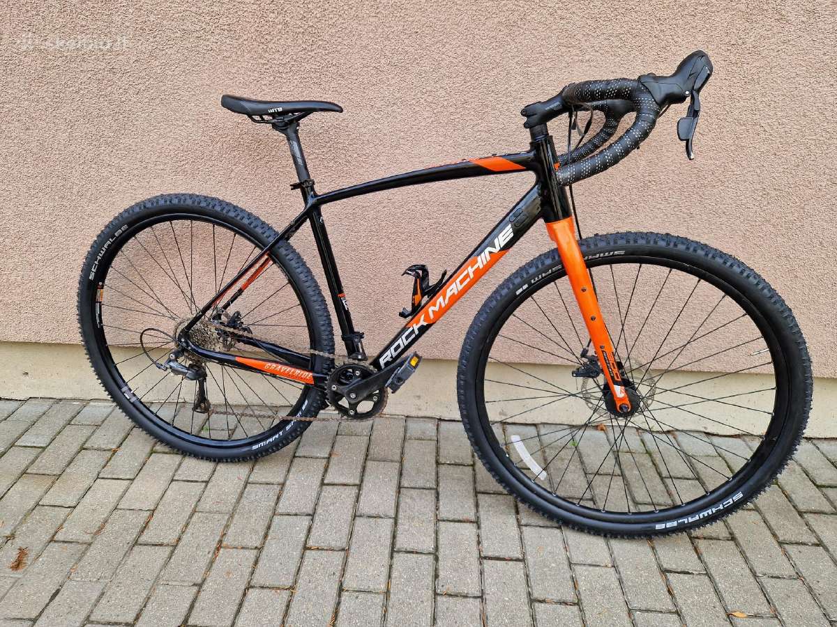 Rock machine gravel
