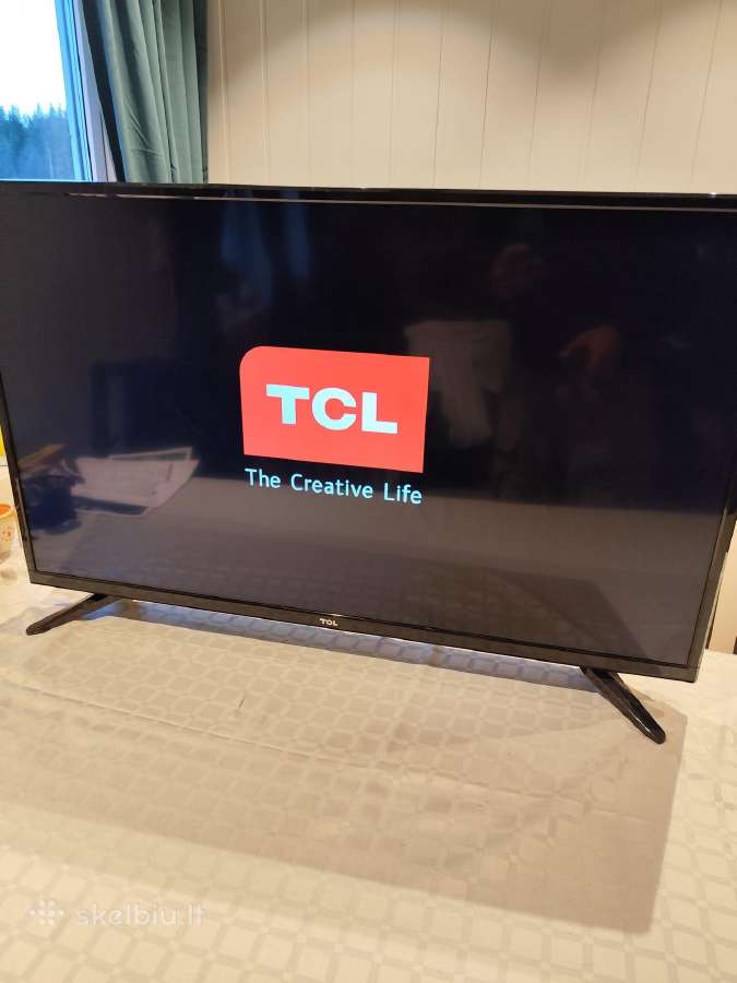 Tcl Televizorius