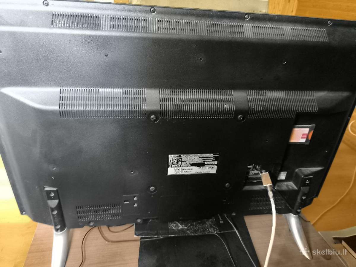 Hitachi 40 Full HD televizorius su defektu