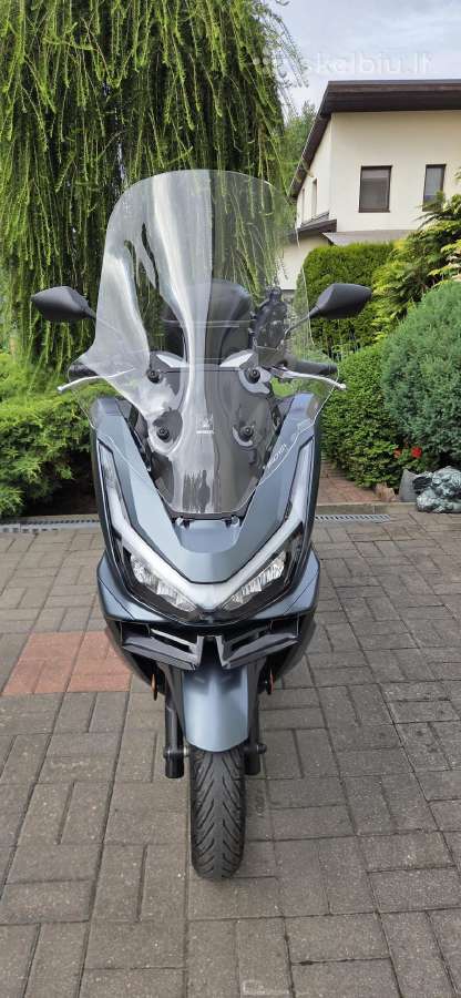 Honda pcx priekinis stiklas