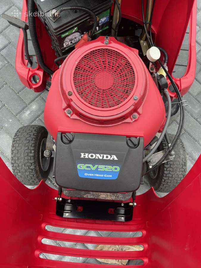Sodo traktoriukas Honda 2315 V-twin - nuotraukos Nr. 8