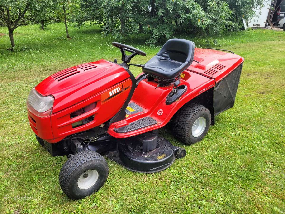 Traktorika žoliapjuve Mtd Sn 135a