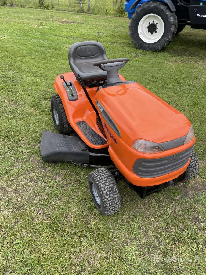 Sodo traktoriukas Husqvarna Lt151