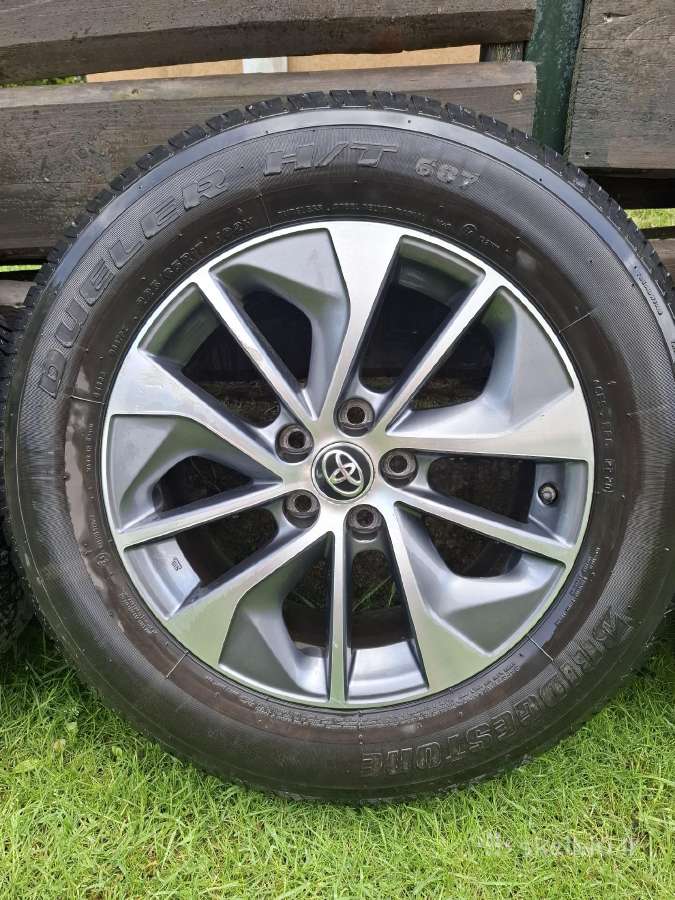Originalūs Toyota R17 ratlankiai su padangomis - nuotraukos Nr. 4