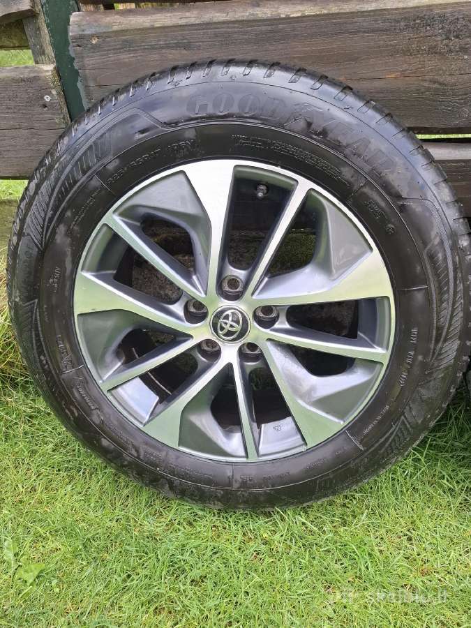 Originalūs Toyota R17 ratlankiai su padangomis - nuotraukos Nr. 5