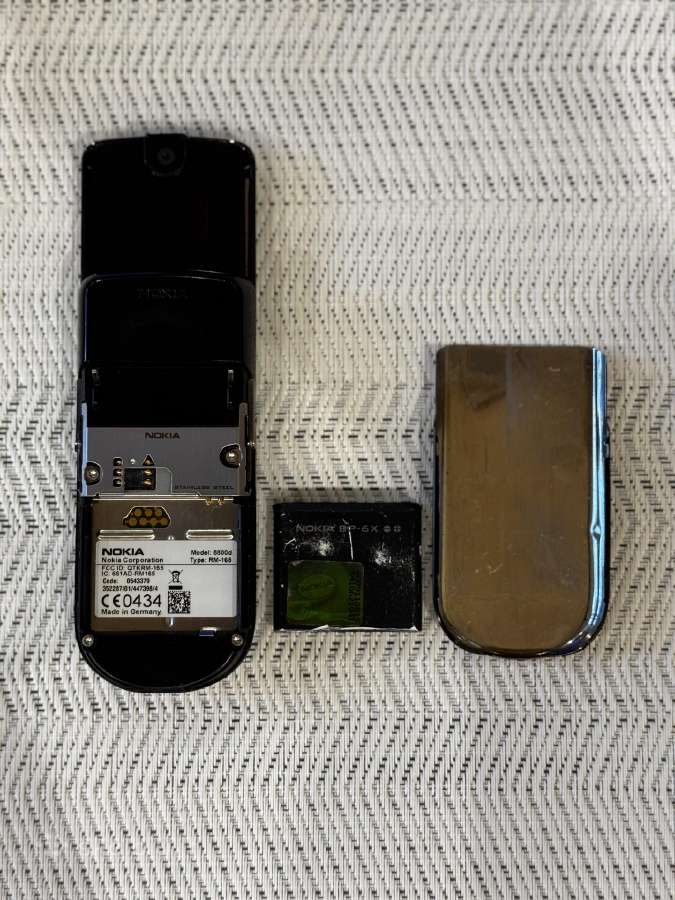 Veikiantis Nokia 8800 Sirocco - nuotraukos Nr. 4