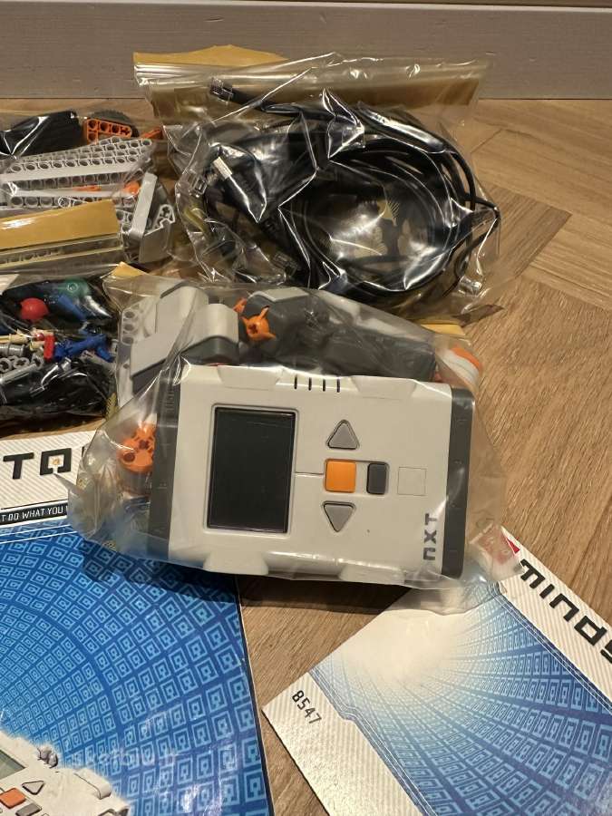 Lego Technic 8547 mindstorms Nxt 2.0 - nuotraukos Nr. 4