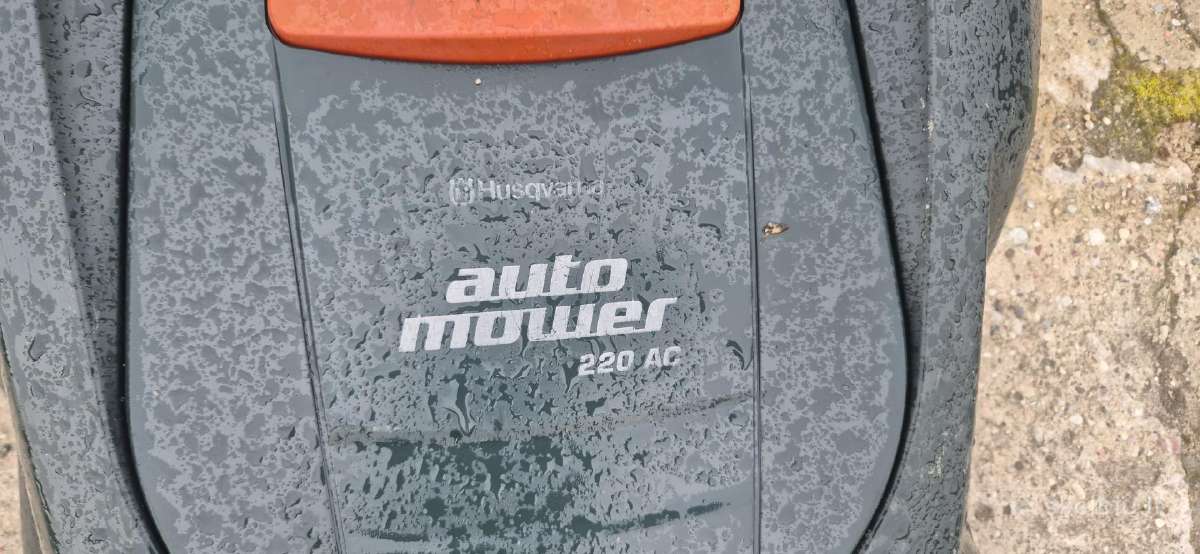 Žolės pjovimo Robotas Hygsvarna auto muwer 22ac - nuotraukos Nr. 2