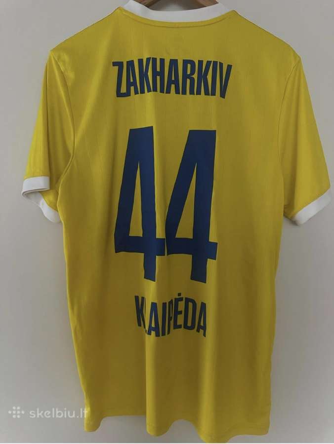 Ivairus futbolo klubu marskineliai - nuotraukos Nr. 4