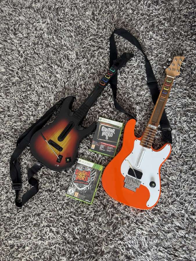 Xbox 360 Guitar Hero gitarų komplektas