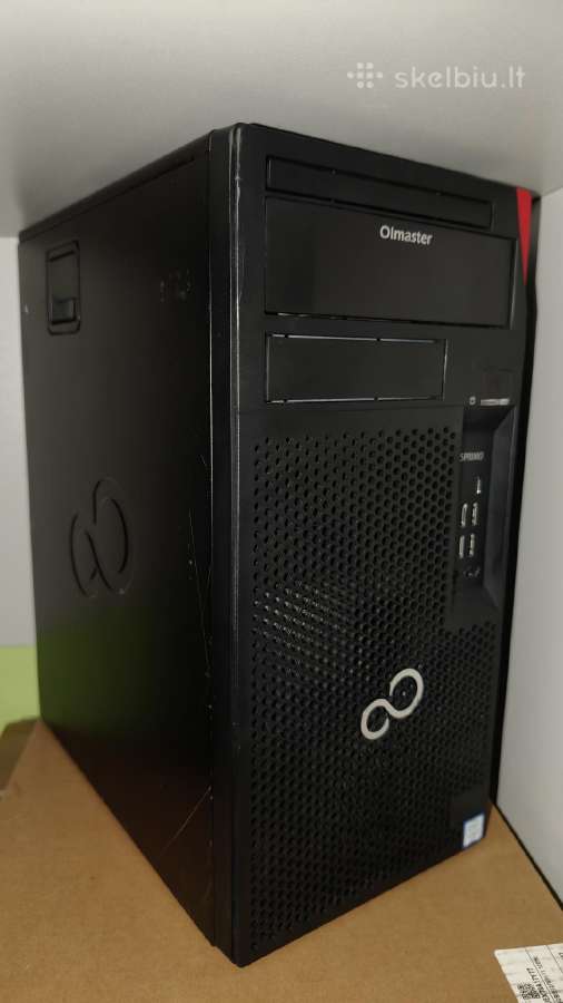 Fujitsu Esprimo namu serveris