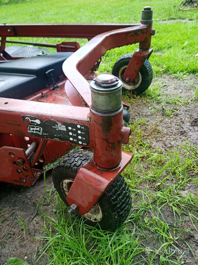 Toro žoliapjove savaeigė 4 bėgių+ atbulinis nulini - nuotraukos Nr. 9