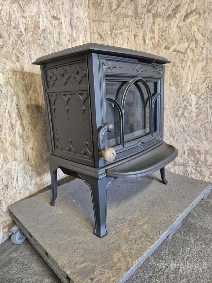 Akcija! Norvegiška ketaus krosnelė Jotul F100