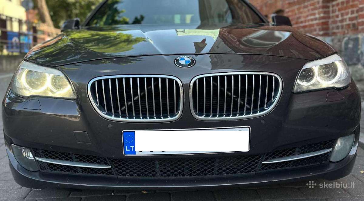 Bmw F10 F11 Priekinis Bamperis ir Vairas