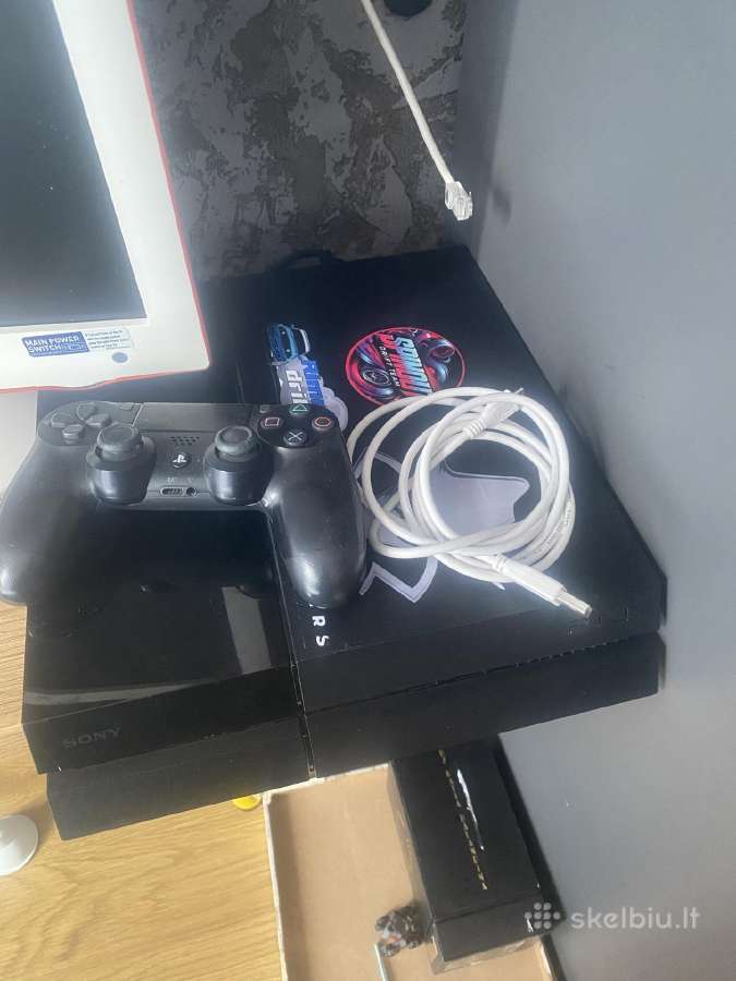 Žaidimų konsolė Ps4 - nuotraukos Nr. 3