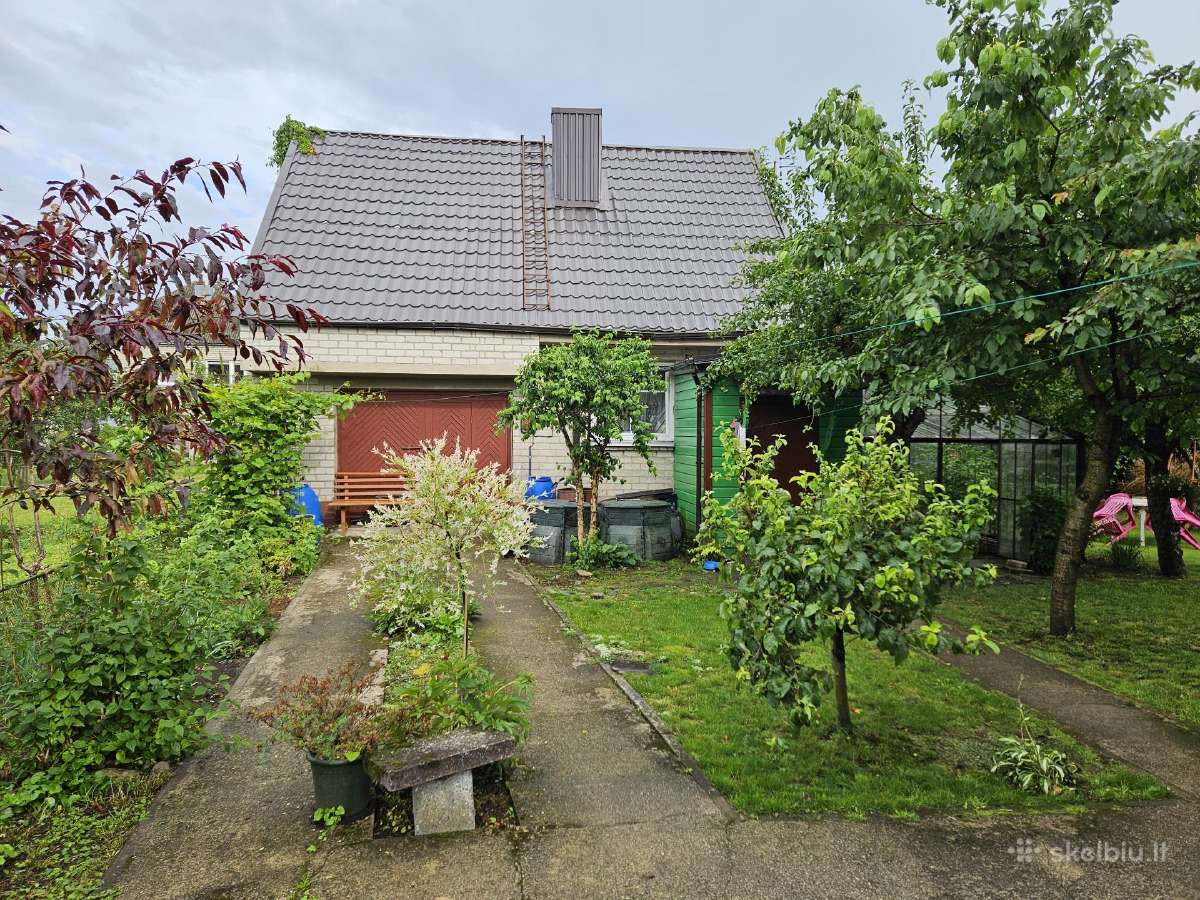 Parduodamas erdvus namas su atskiru svečių namu - nuotraukos Nr. 3