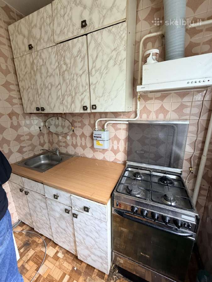 Dujinė viryklė su orkaite ir gartraukiu– 30 €