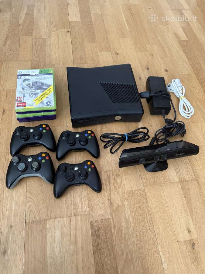 Xbox 360 Slim su 4 pultais, Kinect ir zaidimais