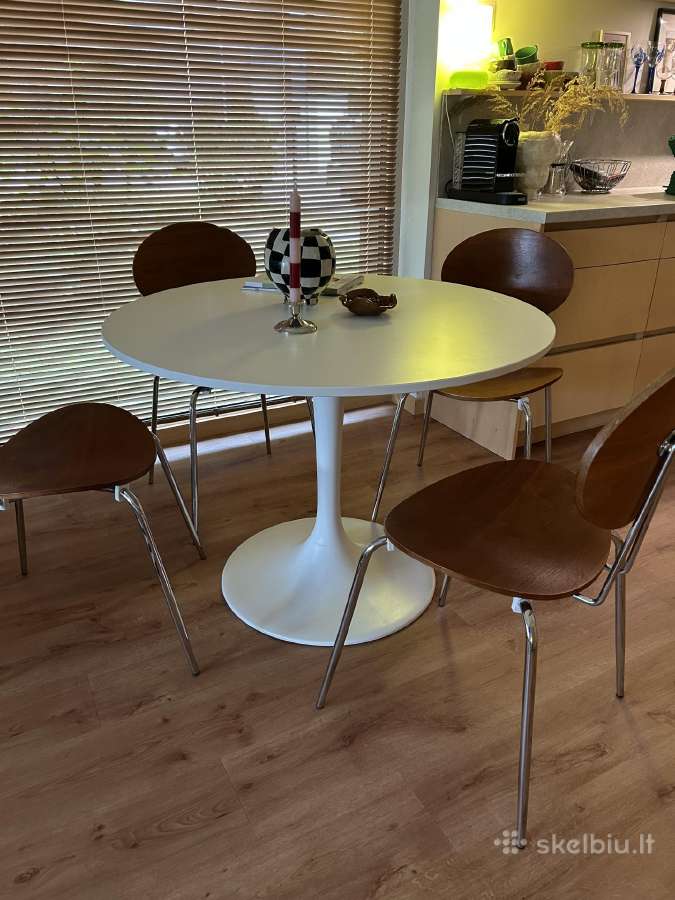 Ikea Docksta stalas