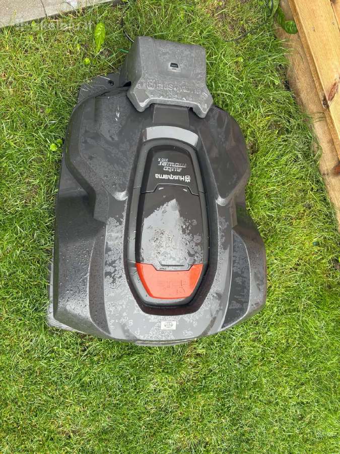 Husqvarna vejos robotas