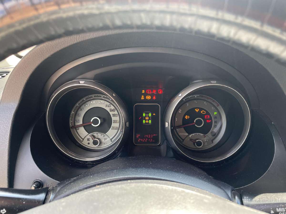 Mitsubishi pajero/montero - nuotraukos Nr. 7