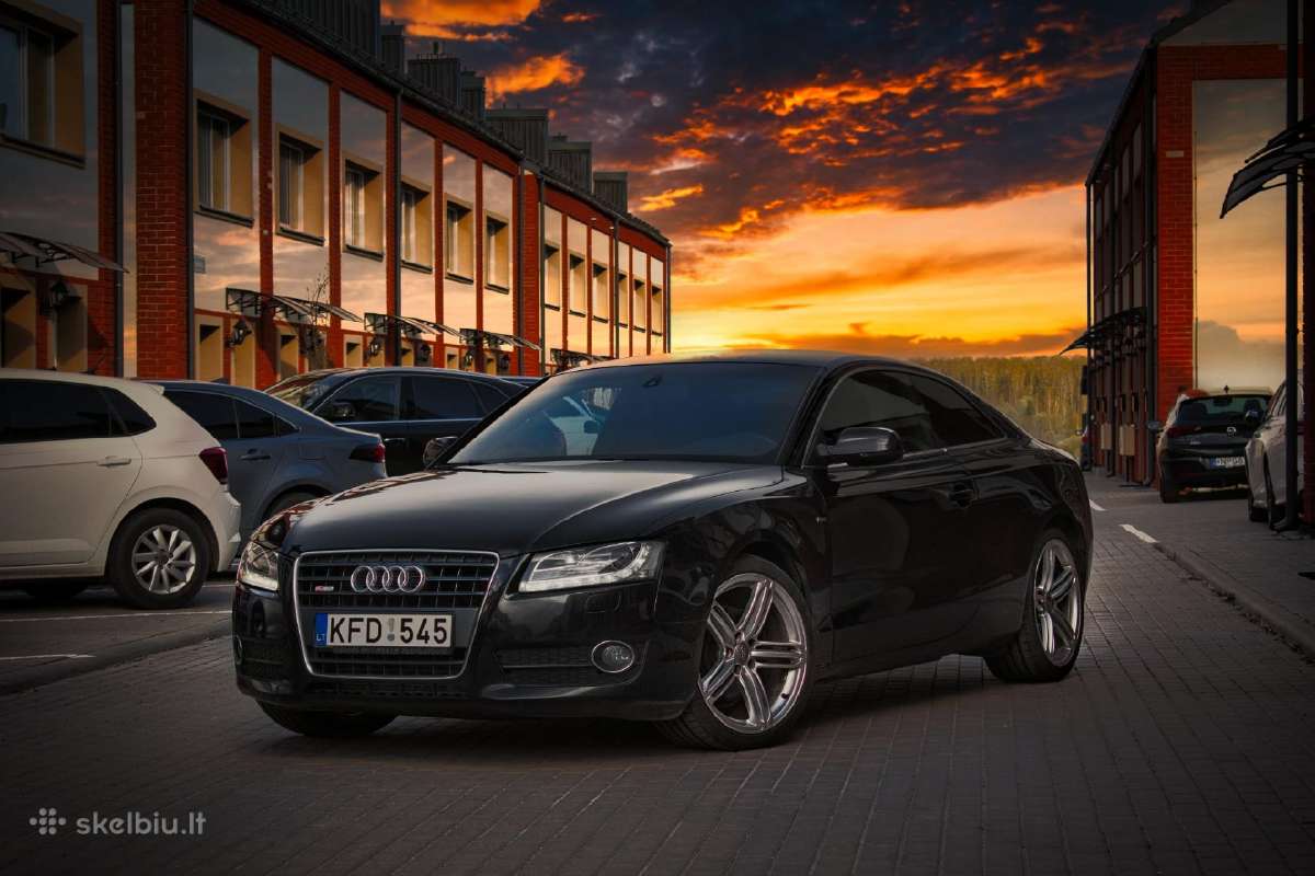 Parduodama Audi A5 2010m dyzelis
