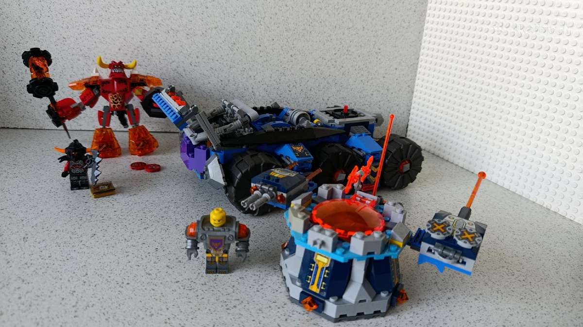 Lego Nexo Knight 70322 Axl's Tower Carrier - nuotraukos Nr. 3