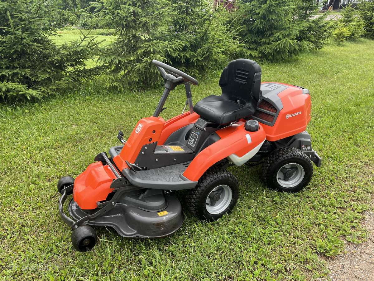Sodo traktoriukas husqwarna r213c rider