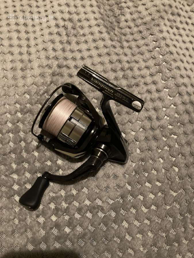 Parduodama „Shimano Vanquish 2500s“ ritė.