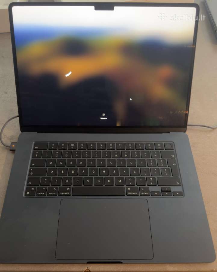 MacBook Air 15" M2 8gb RAM 512gb