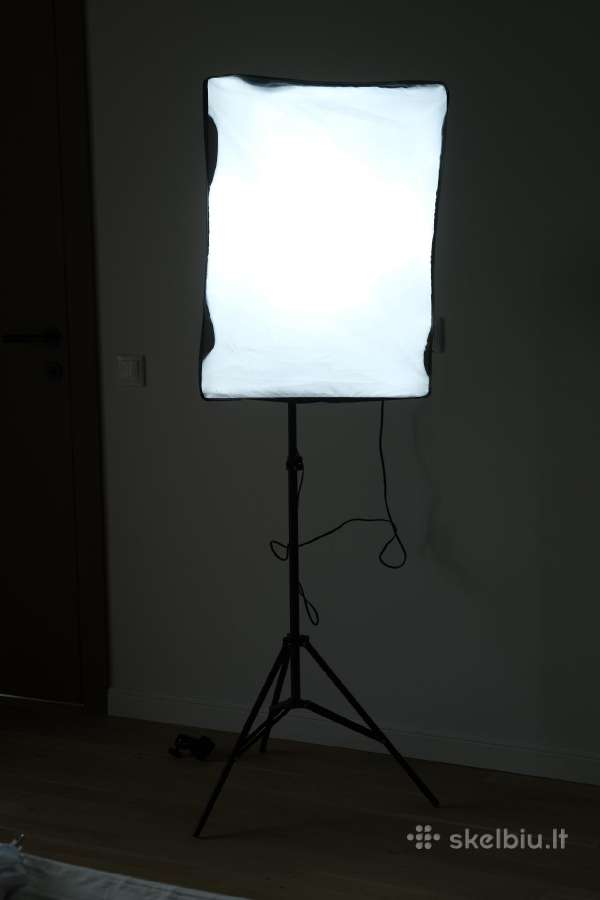 Apšvietimo rinkinys (softbox, stovai) 2vnt.