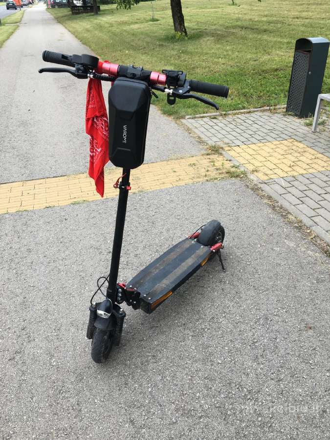 Parduodu 2x paspirtukus elektrinius